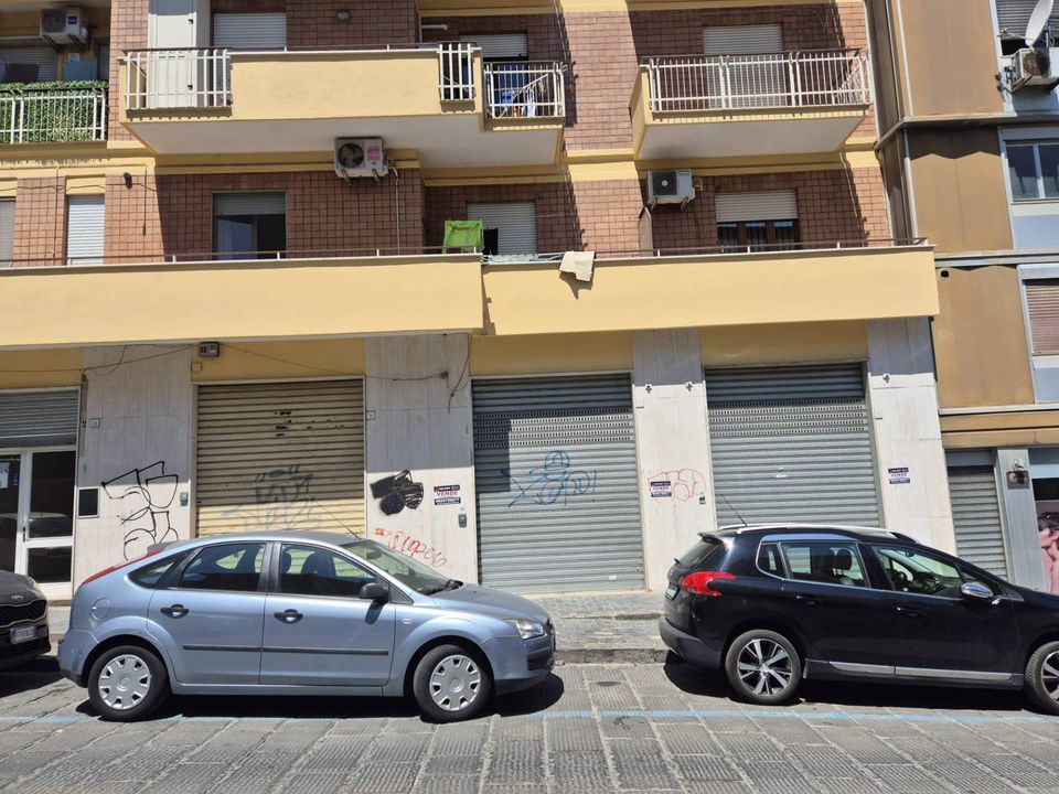 Erhvervsejendom i Avellino city, Avellino - foto 4