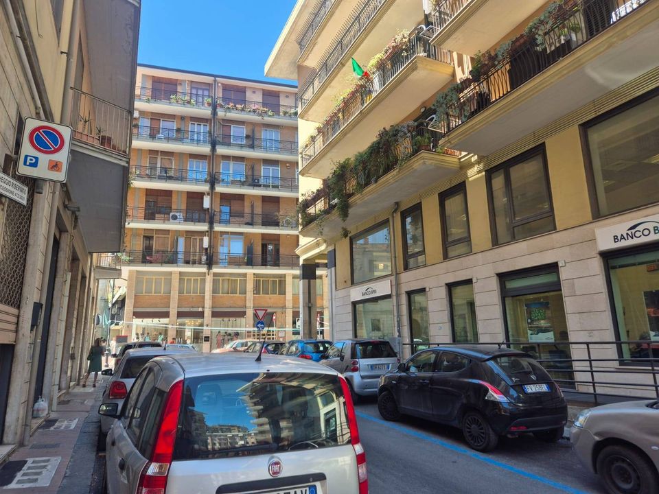 Parkeringsplads i Avellino city, Avellino - foto 1