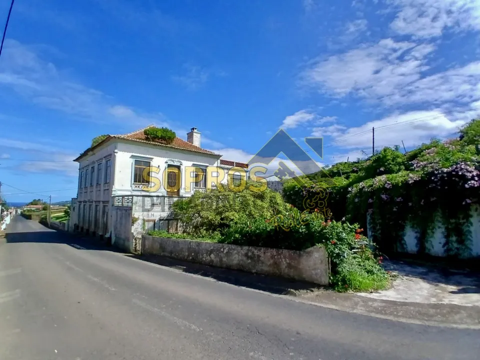 Villa i Angra do Heroismo, Terceira - foto 1