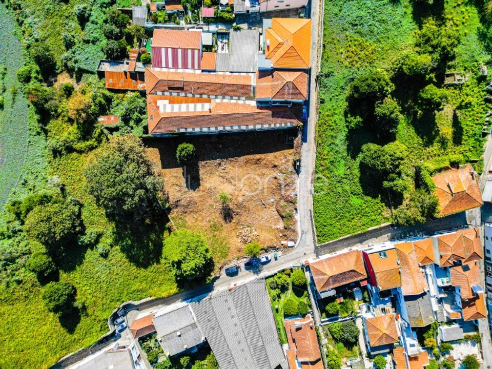 Helårsgrund i Santa Marinha do Zezere, Porto - foto 2