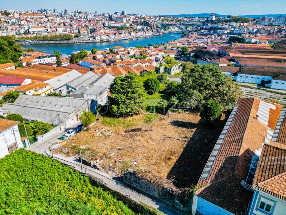 Helårsgrund i Santa Marinha do Zezere, Porto - foto 3
