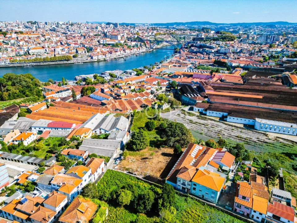 Helårsgrund i Santa Marinha do Zezere, Porto - foto 4