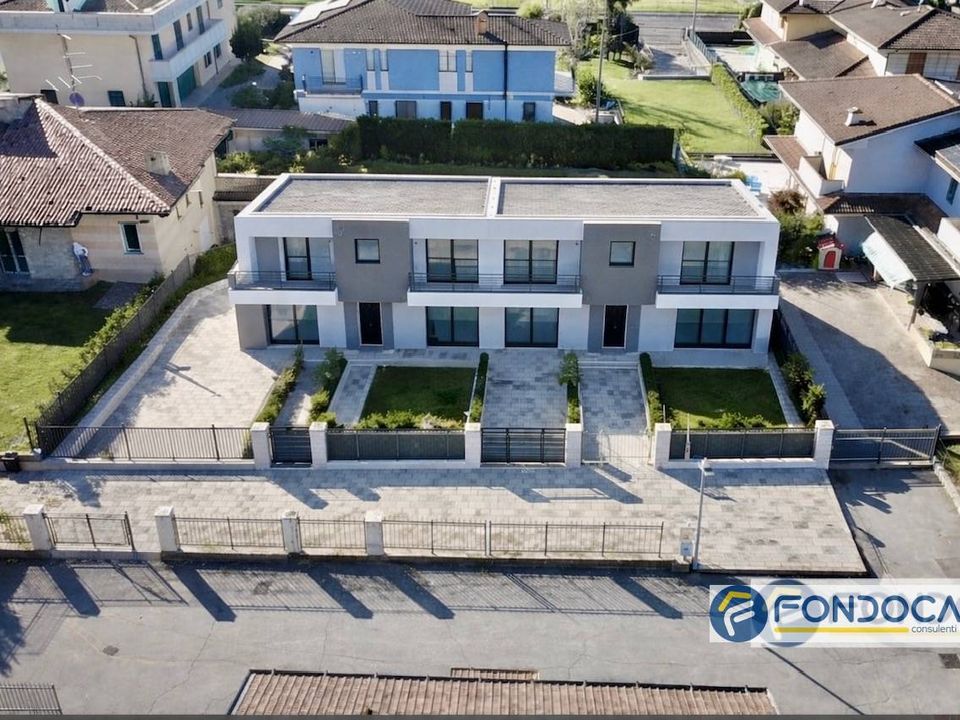 Helårsgrund i Pontoglio, Brescia - foto 1