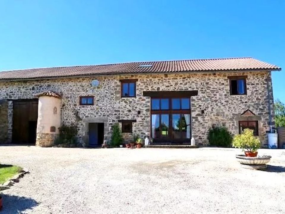 Villa i Pageas, Haute-Vienne - foto 1