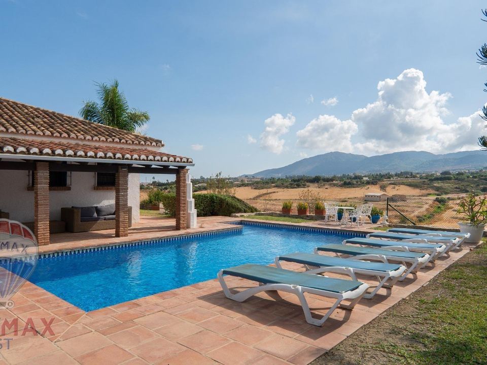 Villa i Alhaurin De La Torre, Malaga - foto 2