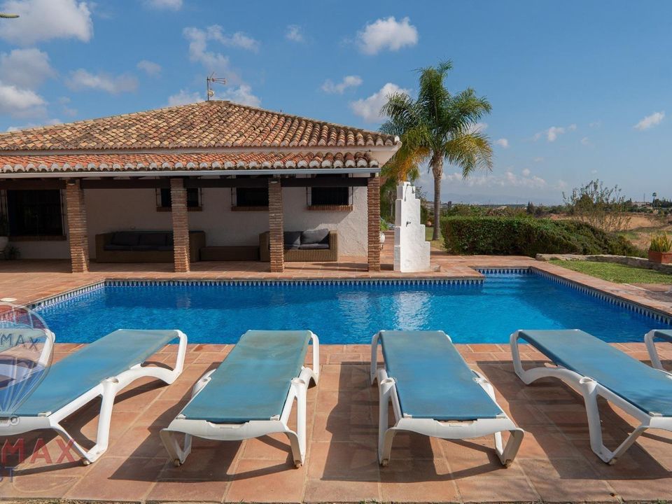 Villa i Alhaurin De La Torre, Malaga - foto 4