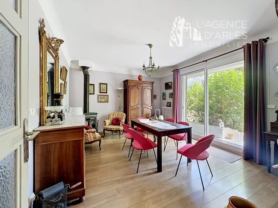 Villa en Arles, Bouches-du-Rhone - foto 2