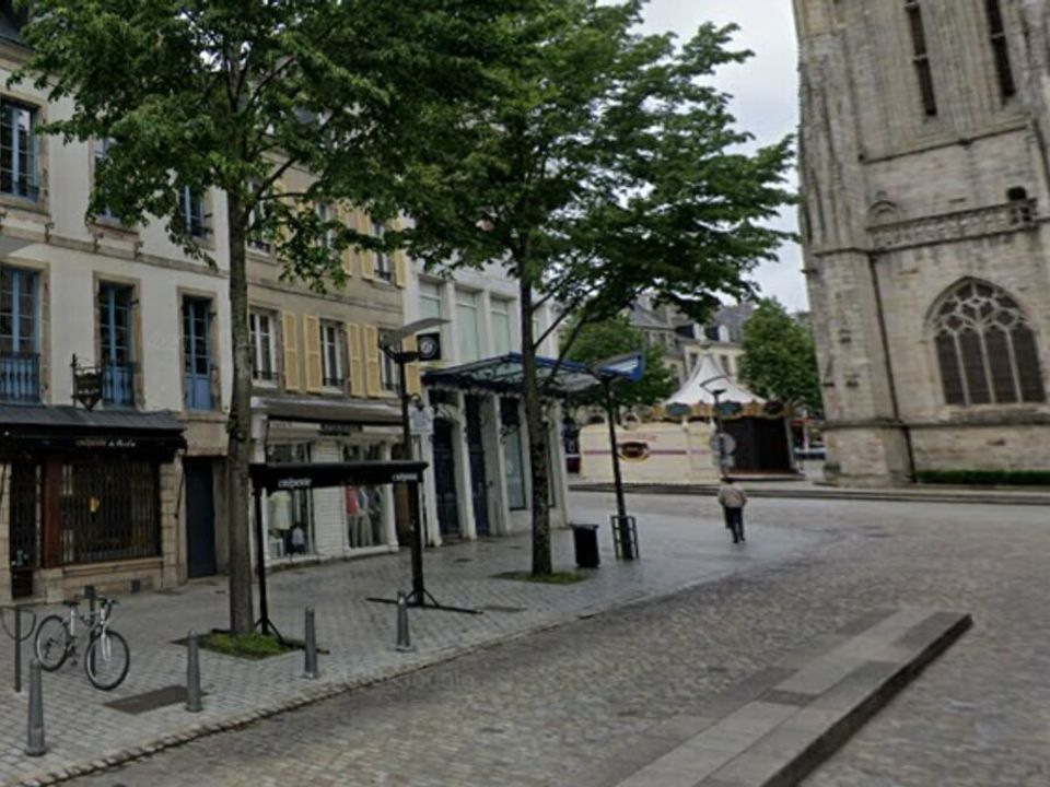 Erhvervsejendom i Quimper, Finistere - foto 1