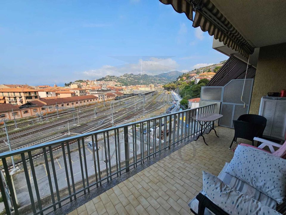 Lejlighed i Ventimiglia, Imperia - foto 1