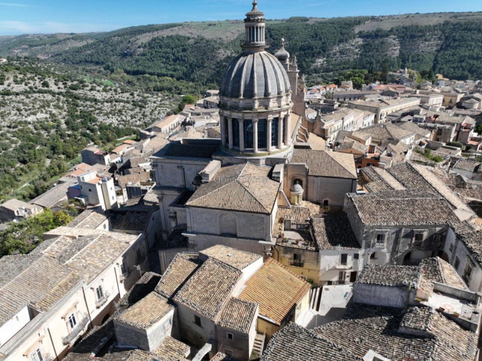 Villa i Ragusa, Ragusa - foto 1