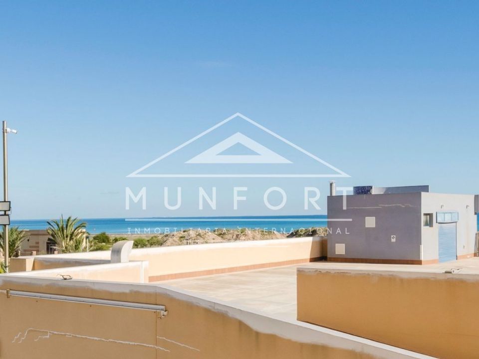 Lejlighed i La Manga Del Mar Menor, Murcia - foto 1