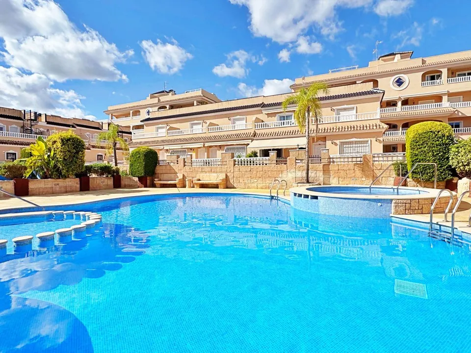 Villa in Los Dolses, Alicante - photo 4