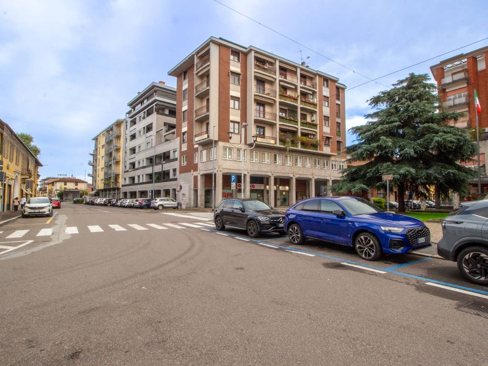 Erhvervsejendom i Magenta, Milan - foto 1