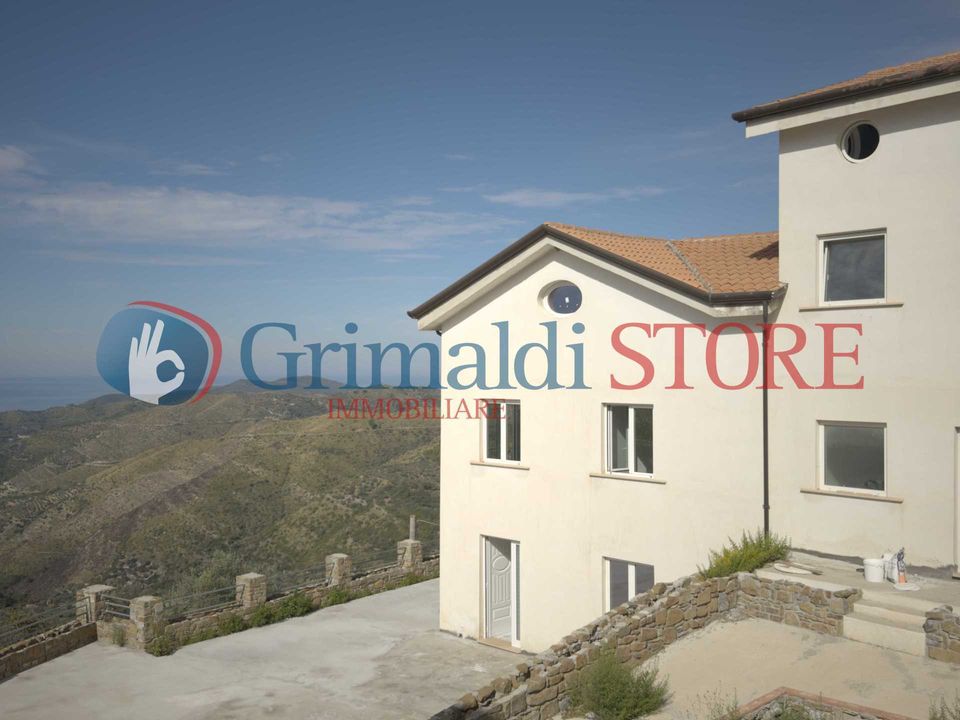 Dorpshuis in San Mauro Cilento, Salerno - foto 1