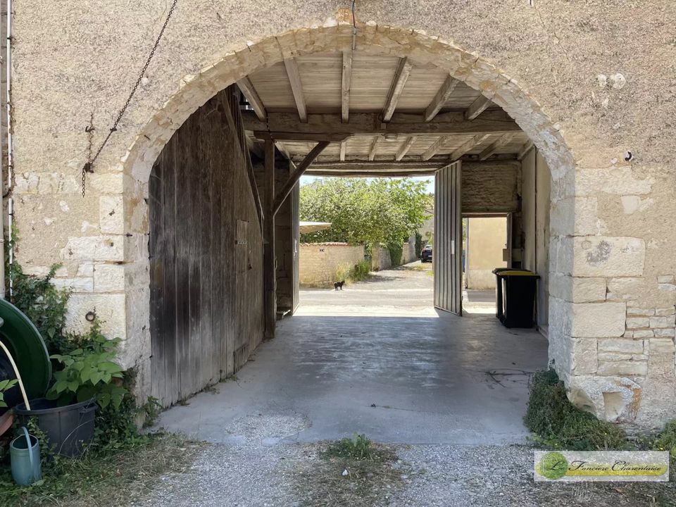 Lejlighed i Aigre, Charente - foto 3