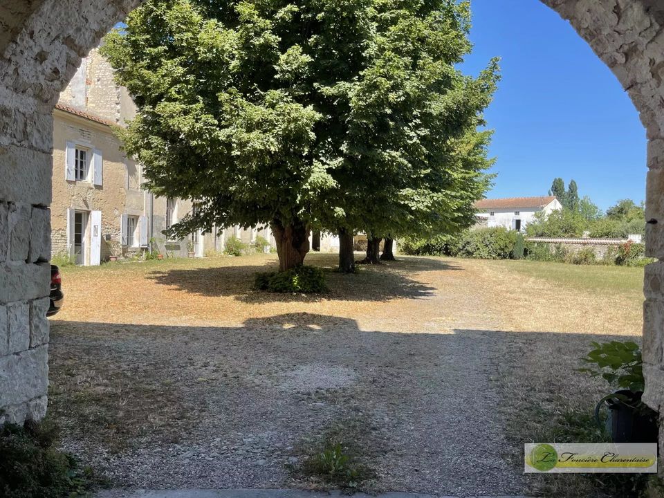 Lejlighed i Aigre, Charente - foto 4