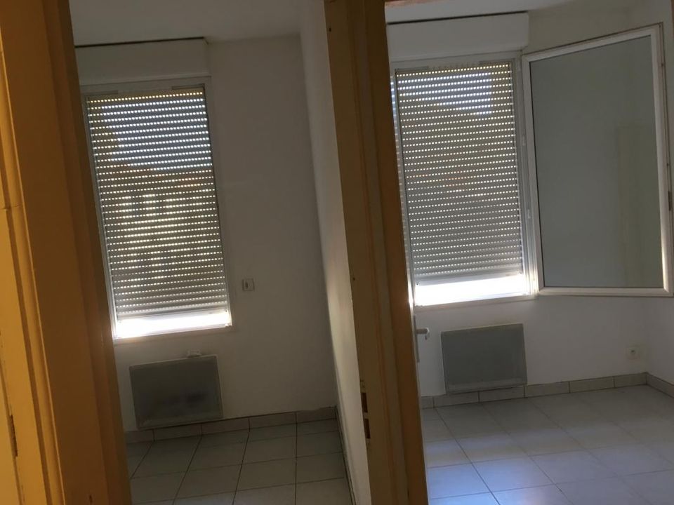 Landsbyhus i Pollestres, Pyrenees-Orientales - foto 3