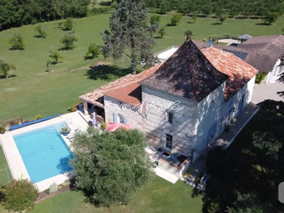 Villa i Castelmoron-sur-Lot, Lot-et-Garonne - foto 1