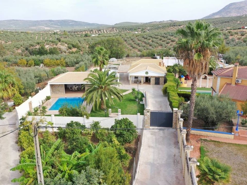 Villa i Cabra, Cordoba - foto 1