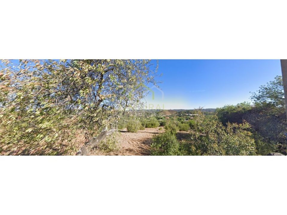 Helårsgrund i Sao Bras de Alportel, Faro - foto 1