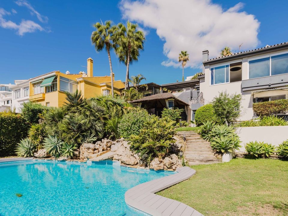Villa i Malaga city, Malaga - foto 1