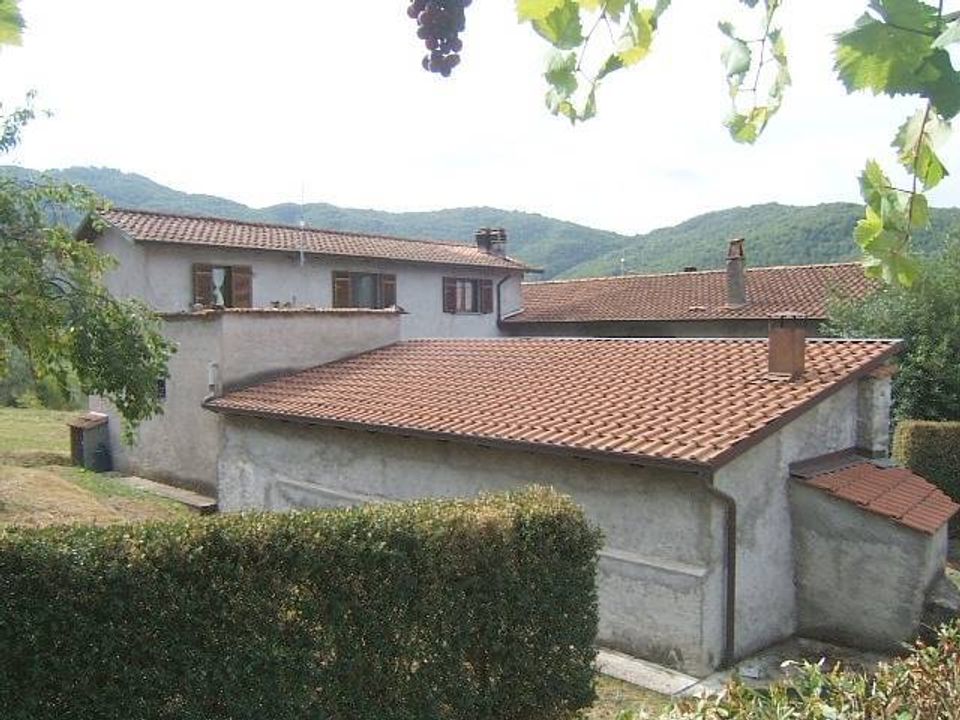 Farm hus i Fivizzano, Massa and Carrara - foto 1