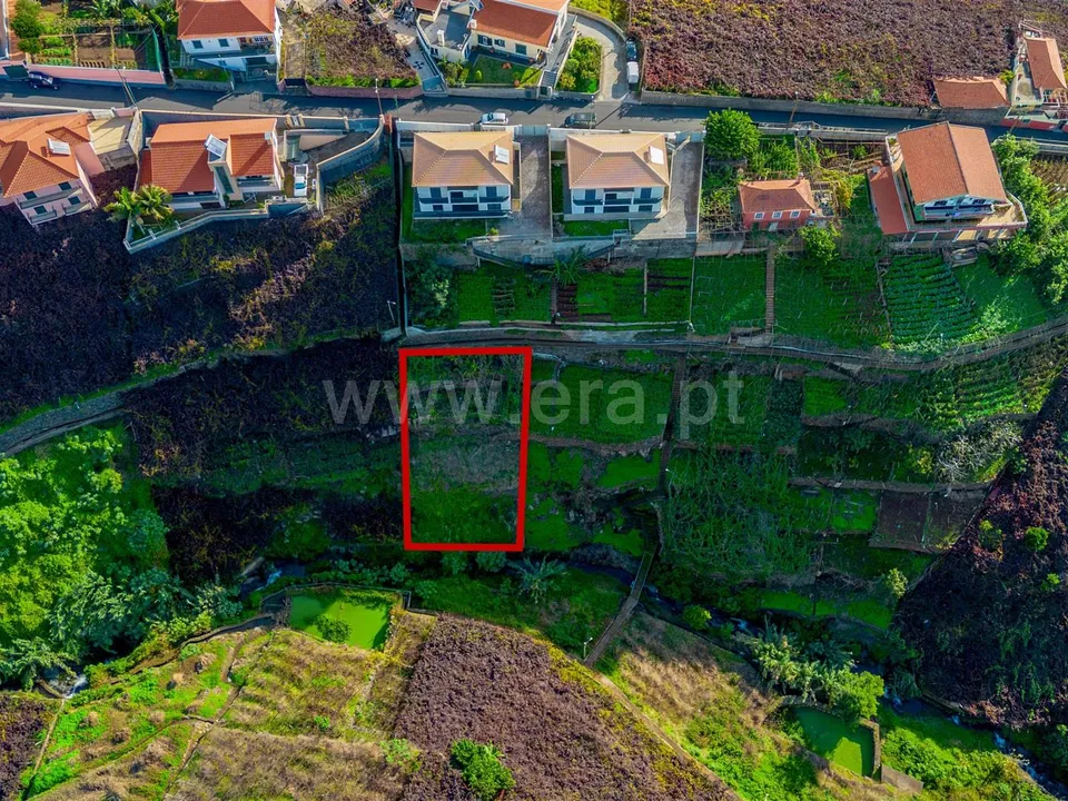 Helårsgrund i Camara de Lobos, Madeira - foto 2