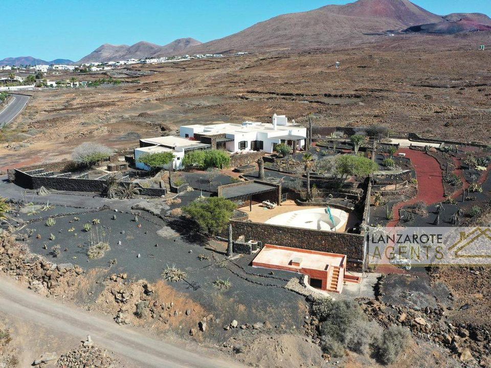 Villa i Las Brenas (Yaiza), Lanzarote - foto 1