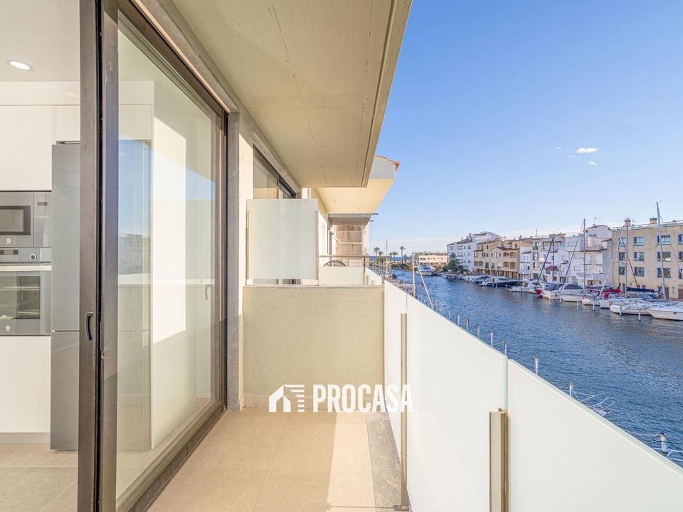 Villa i Empuriabrava, Gerona - foto 1