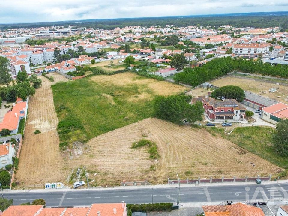 Helårsgrund i Marinha Grande, Leiria - foto 1