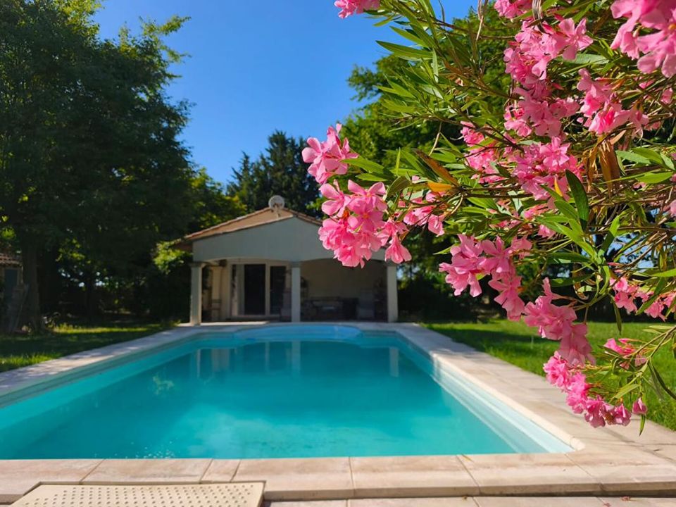 Villa i Pernes-les-Fontaines, Vaucluse - bilde 1