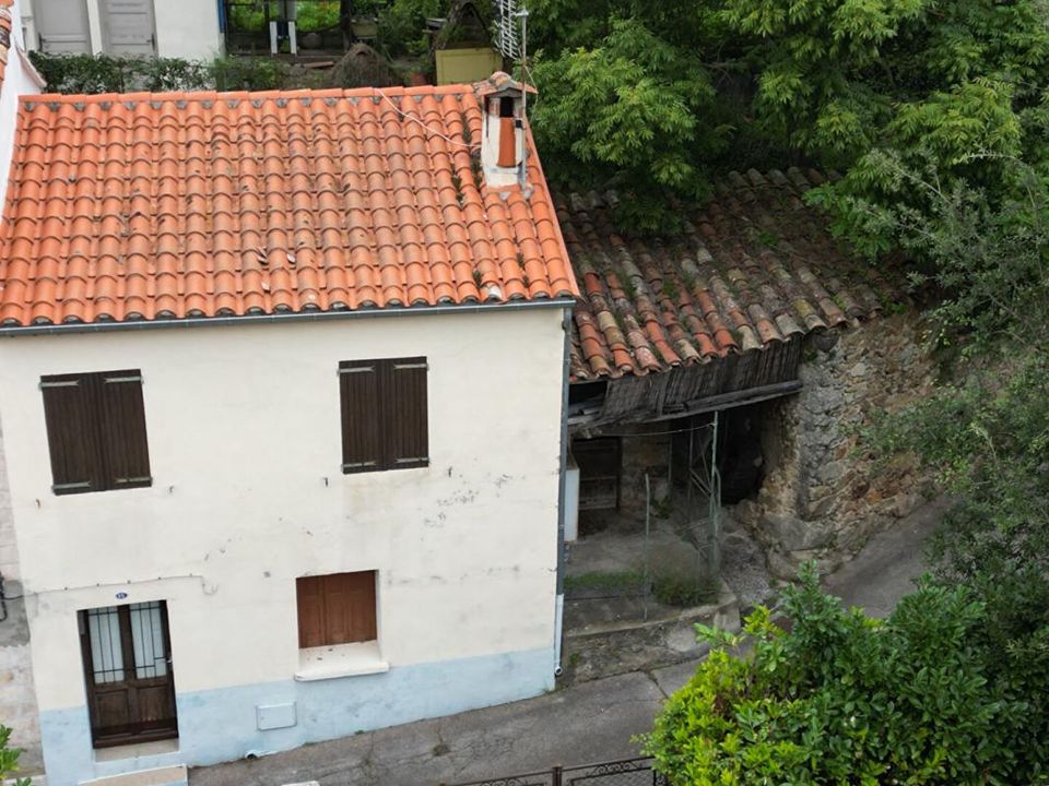 Villa i Saint-Laurent-de-Cerdans, Pyrenees-Orientales - foto 1