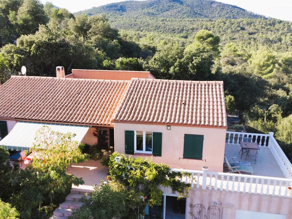 Villa a Saint-Maximin-la-Sainte-Baume, Var - foto 1