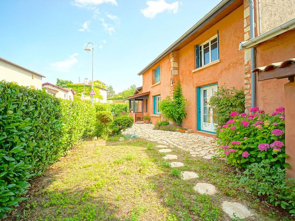 Villa i La Tour-de-Salvagny, Rhone - foto 1