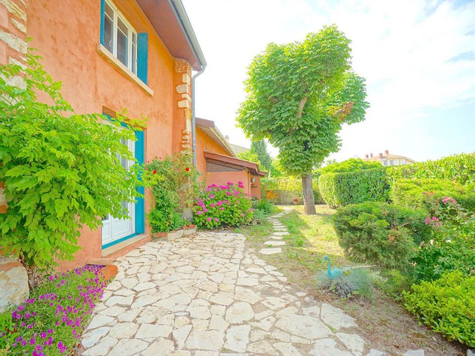 Villa i La Tour-de-Salvagny, Rhone - foto 3