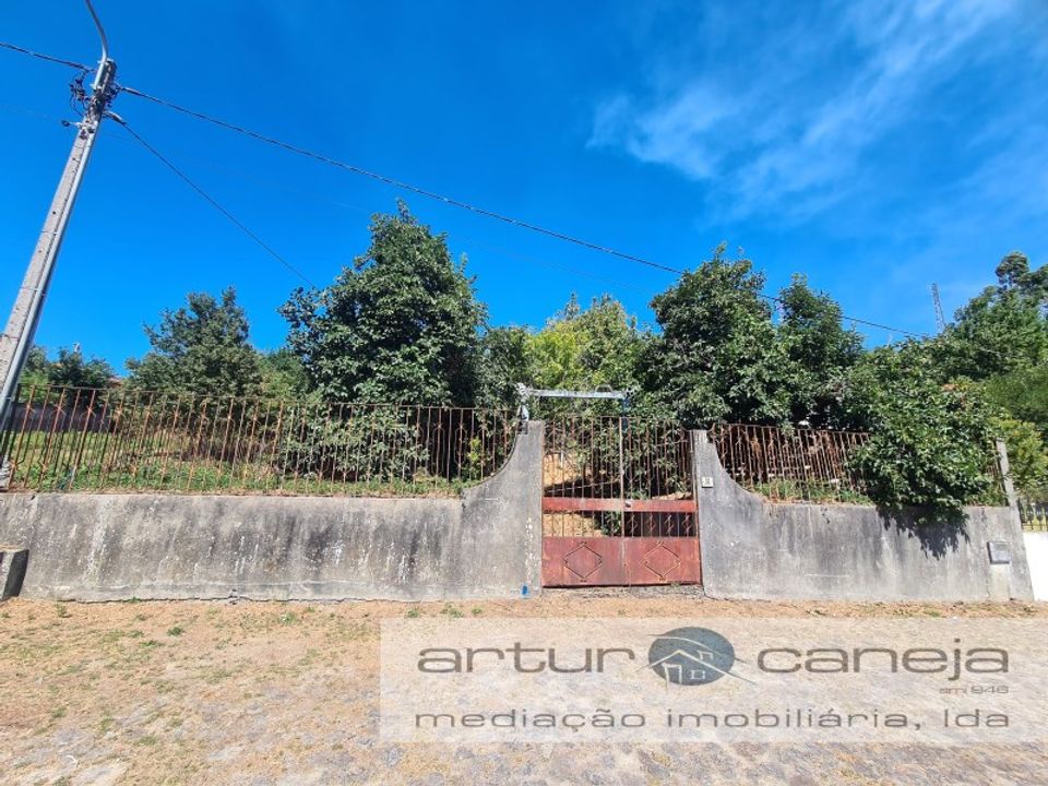 Helårsgrund i Arcos de Valdevez, Viana do Castelo - foto 2