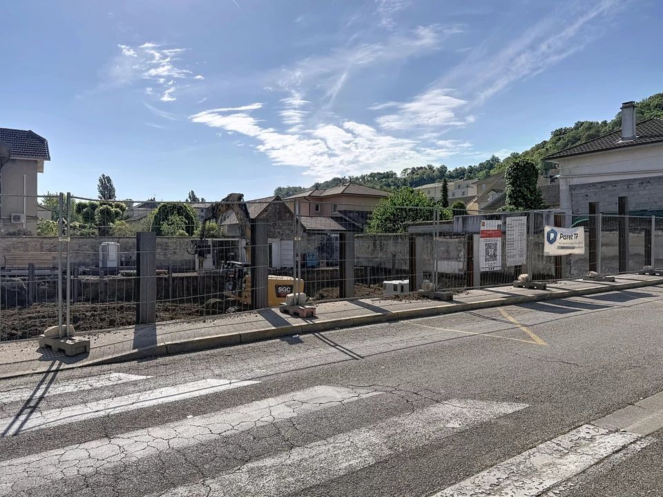 Erhvervsejendom i Bourgoin-Jallieu, Isere - foto 4