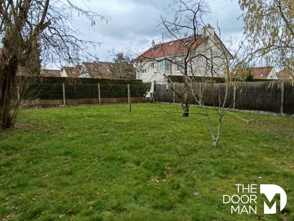 Helårsgrund i Rambouillet, Yvelines - foto 1