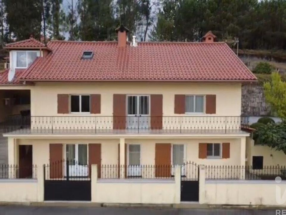 Byhus i Arcos de Valdevez, Viana do Castelo - foto 1