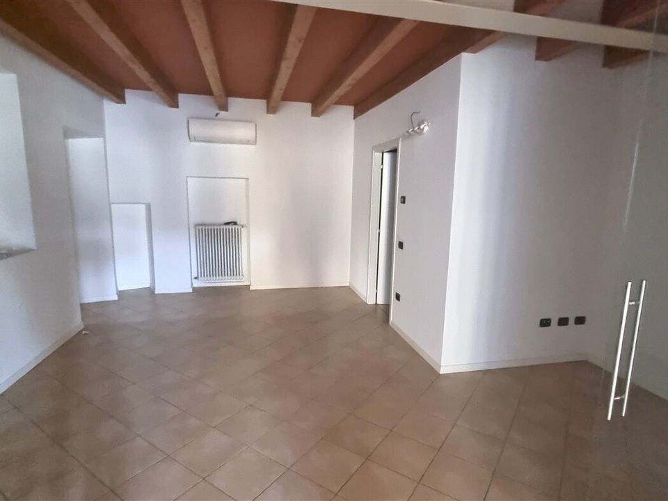 Erhvervsejendom i Langhirano, Parma - foto 4