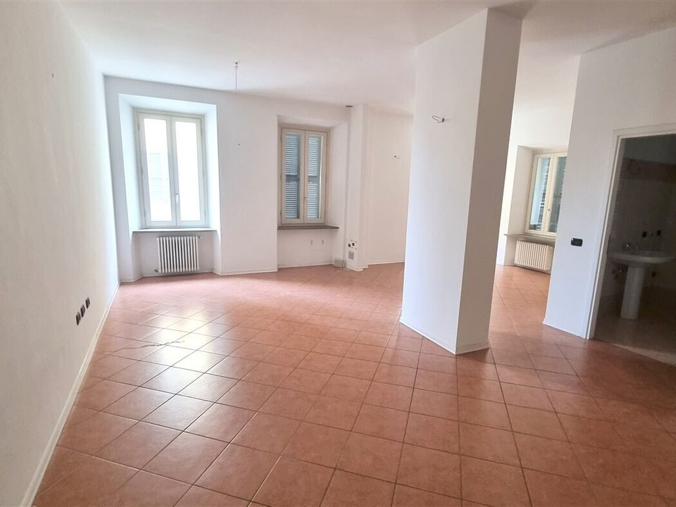 Erhvervsejendom i Langhirano, Parma - foto 1