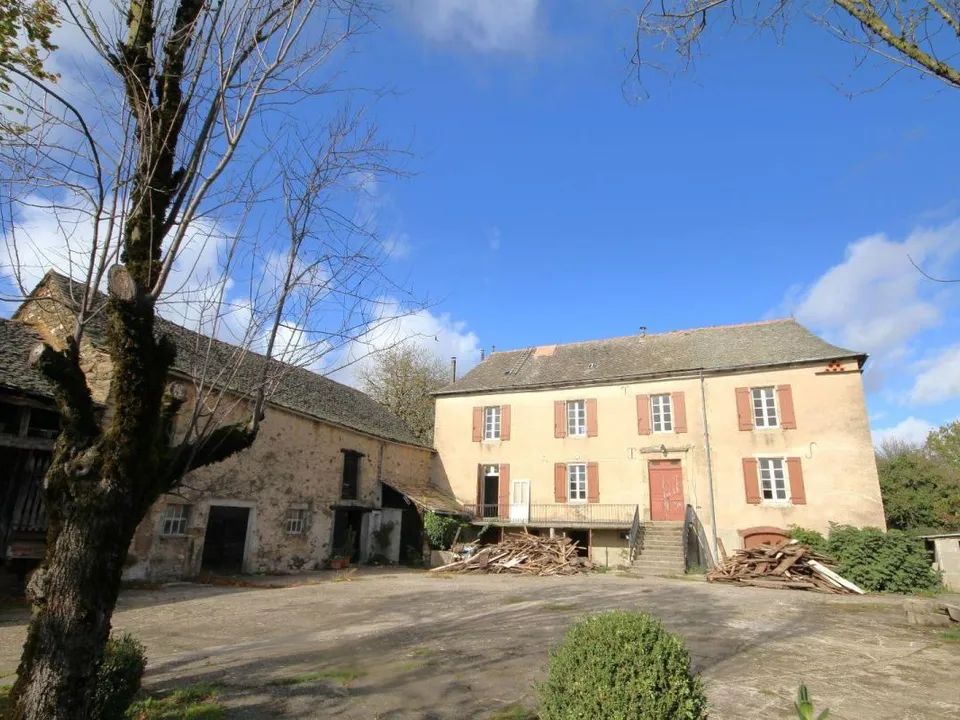 Farm hus i La Salvetat-Peyralès, Aveyron - foto 1