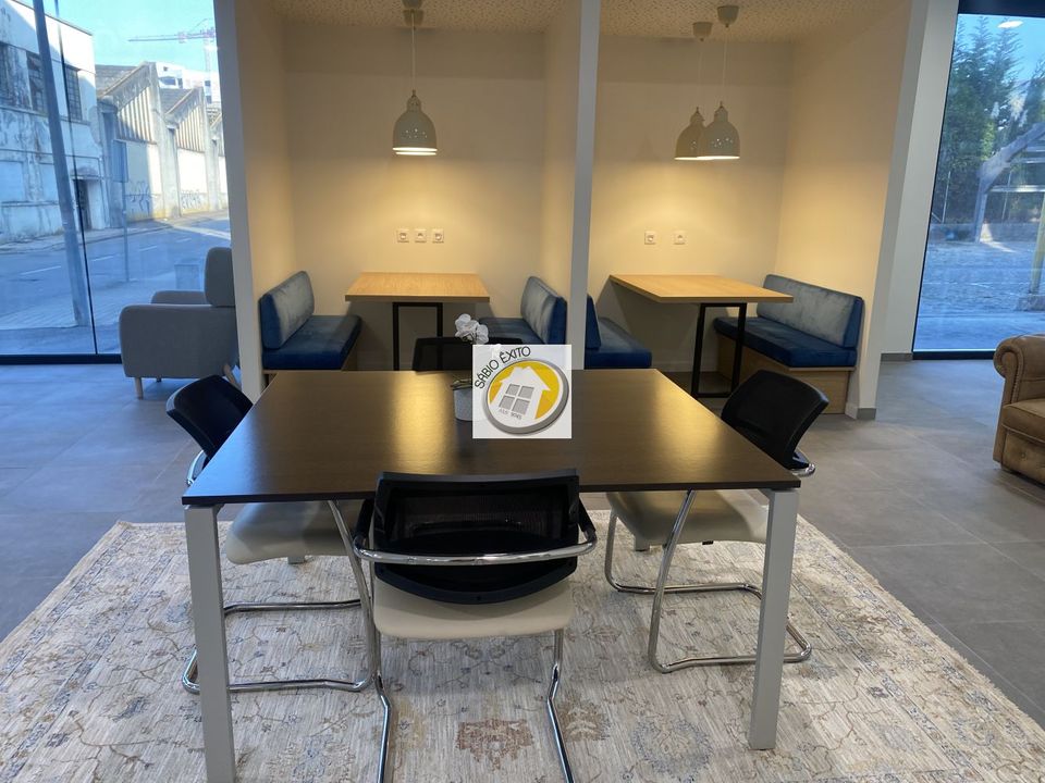 Erhvervsejendom i Sao Joao da Madeira, Aveiro - foto 3