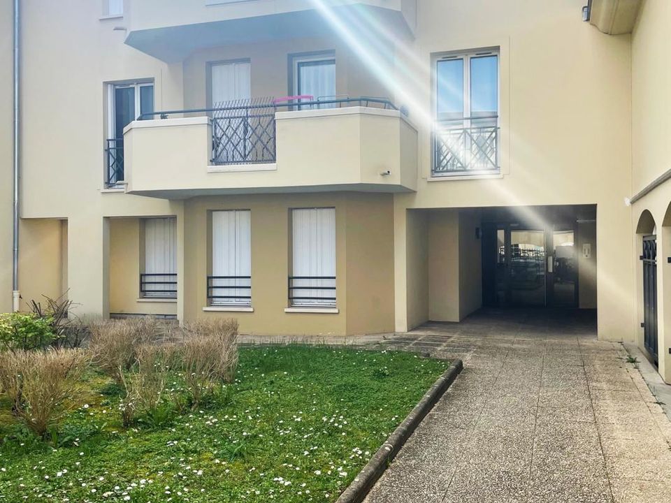Lejlighed i Les Mureaux, Yvelines - foto 1