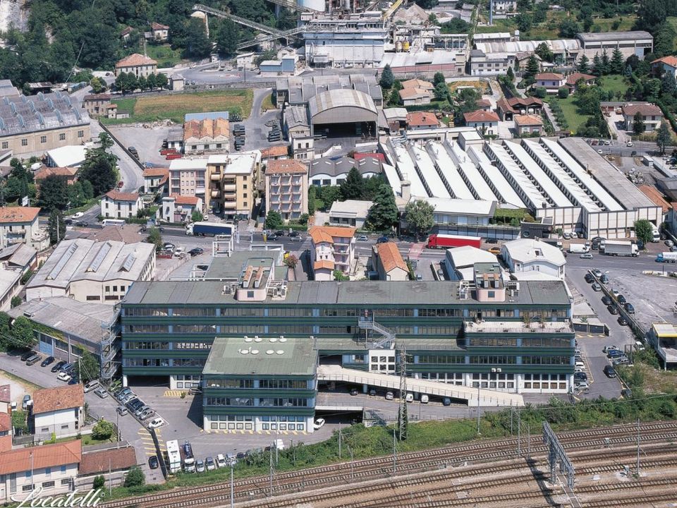 L'establiment comercial a Lecco, Lecco - foto 2