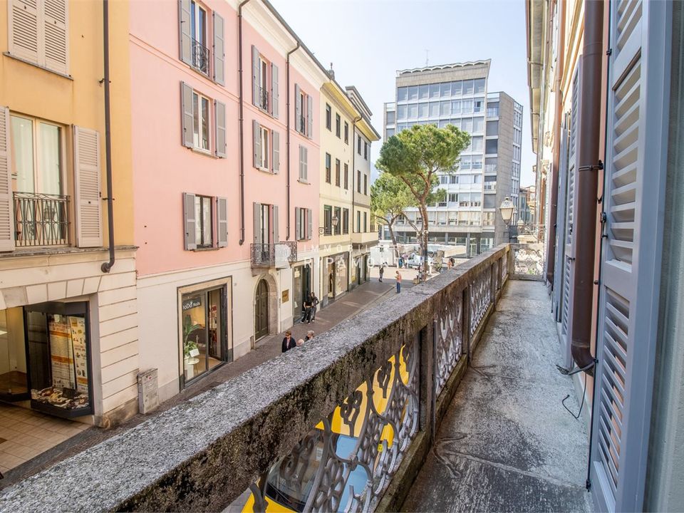 Erhvervsejendom i Lecco, Lecco - foto 1
