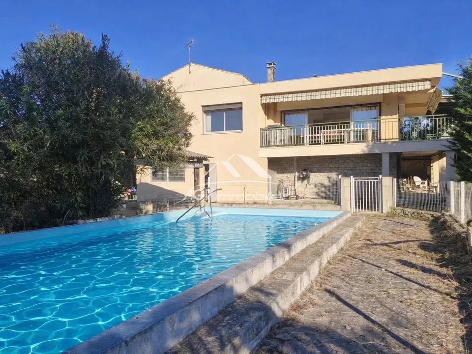 Villa i Saint-Jean-De-Ceyrargues, Gard - foto 1