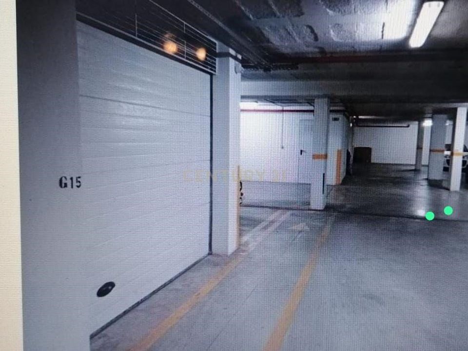 Garage i Armacao de Pera, Faro - foto 1