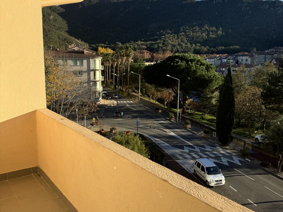 Lejlighed i Amelie-les-Bains-Palalda, Pyrenees-Orientales - foto 1