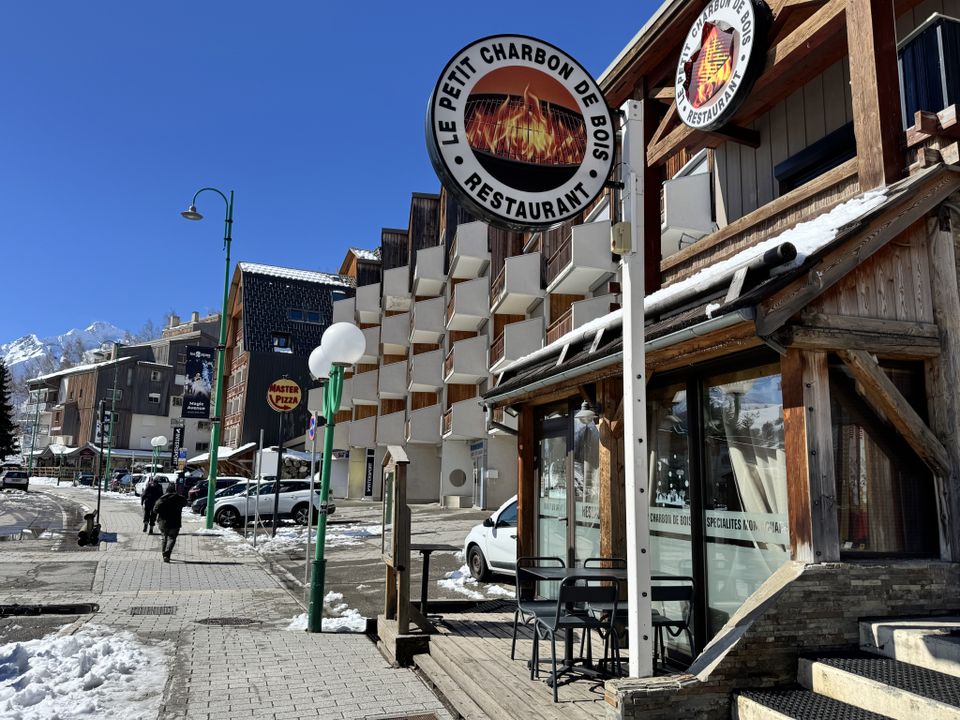 Erhvervsejendom i Les Deux Alpes, Isere - foto 1